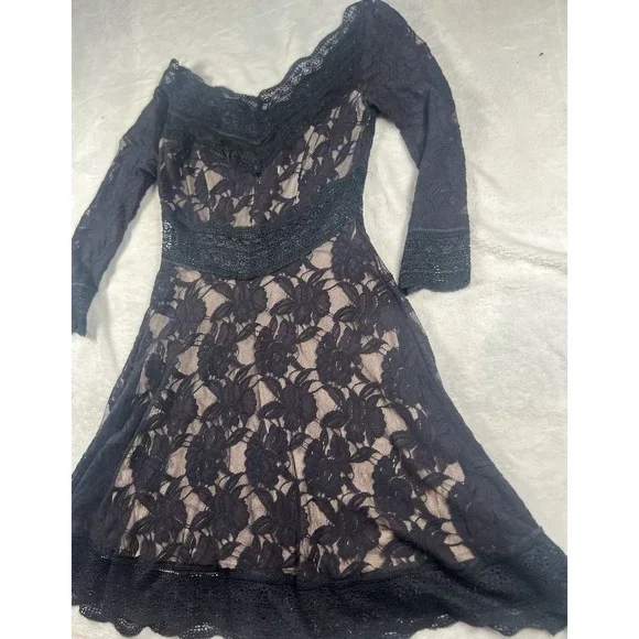 Free People Lacey Affair Lace Cutout Mini Dress in Black Size XS RETAIL $168 - Picture 2 of 15